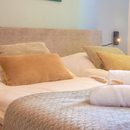 Milpau Buer 2 - Modernes Apartment Mit Queensize-Bett, Netflix, Nespresso, Waschmaschine & Smart Tv Gelsenkirchen Exterior foto