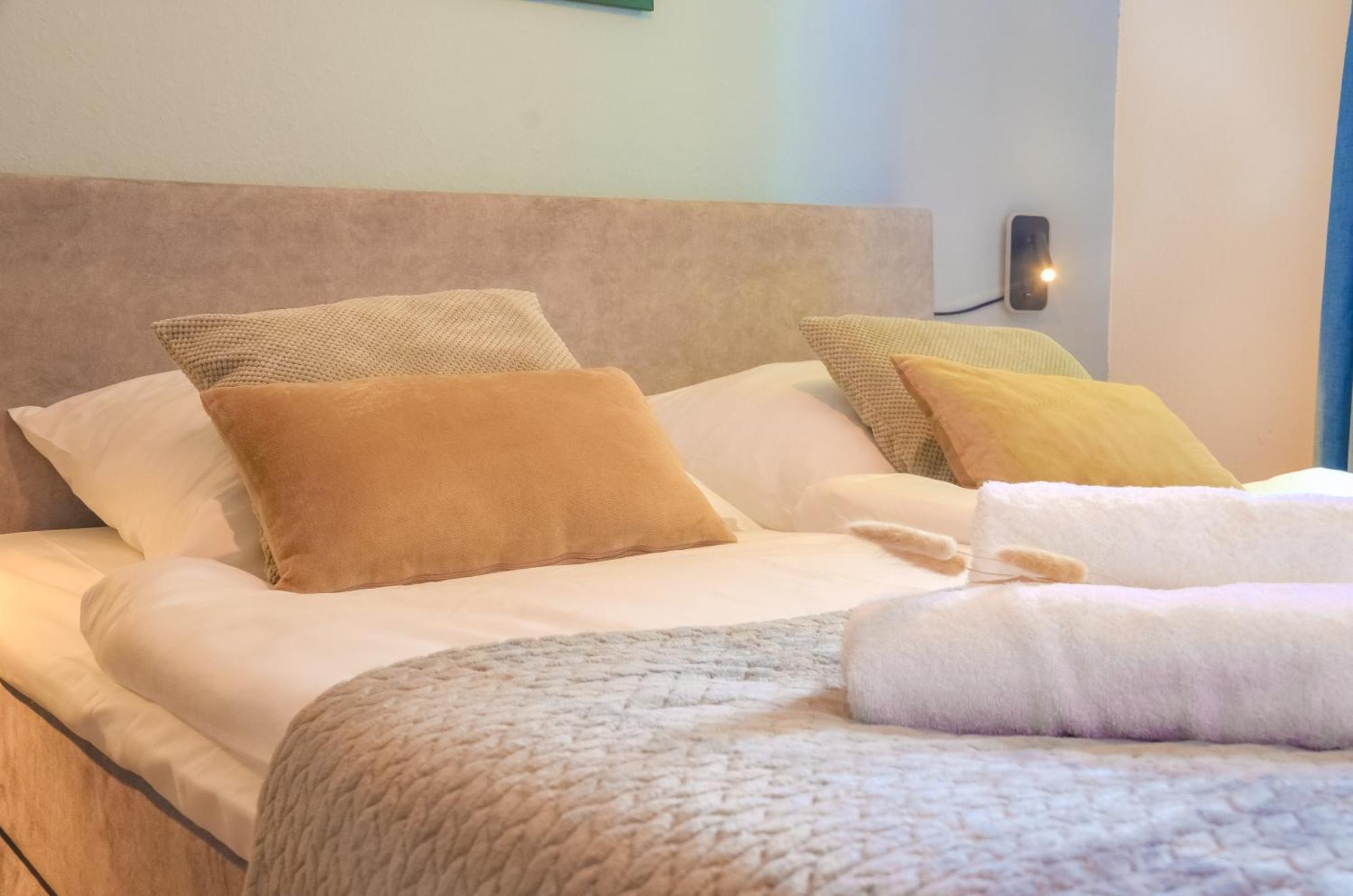 Milpau Buer 2 - Modernes Apartment Mit Queensize-Bett, Netflix, Nespresso, Waschmaschine & Smart Tv Gelsenkirchen Exterior foto